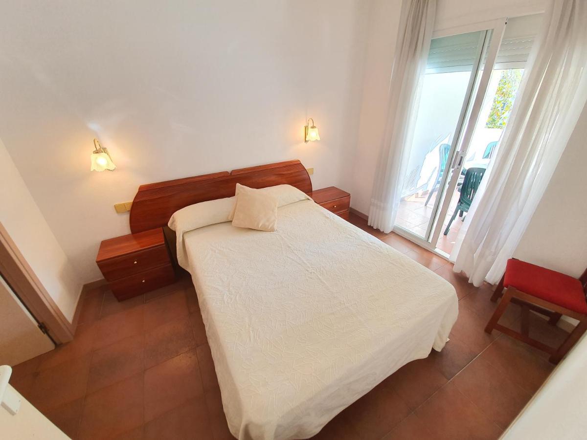 Apartamento Royal Marine Deluxe Roses Bagian luar foto